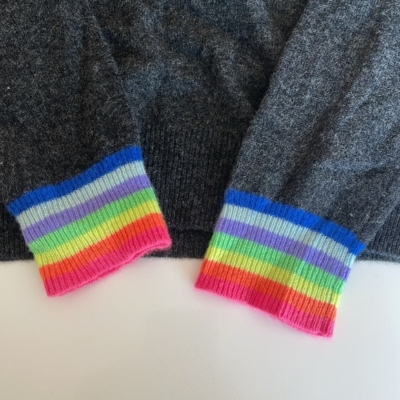 Cashmere sweater with lip design - Picture 2 of 4